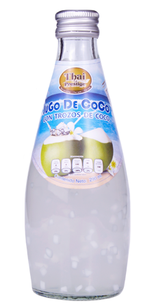 Jugo De Coco Con Trozos De Coco
